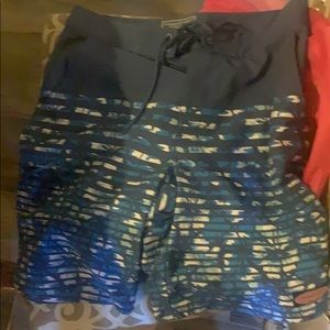 Mens size 30 vineyard vines bathing suit